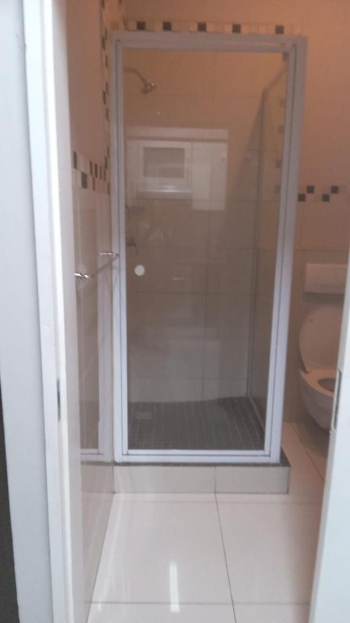 Urban Pvt Apartment *